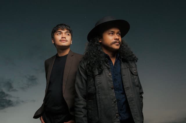 Dialog Senja